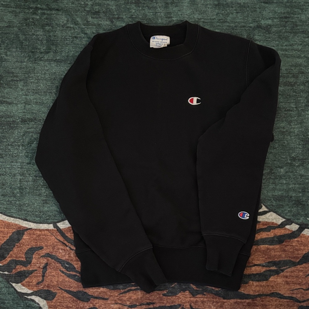 Vintage Champion Men's Black Sweater